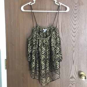 GORGEOUS black and gold lace crop top! 😍